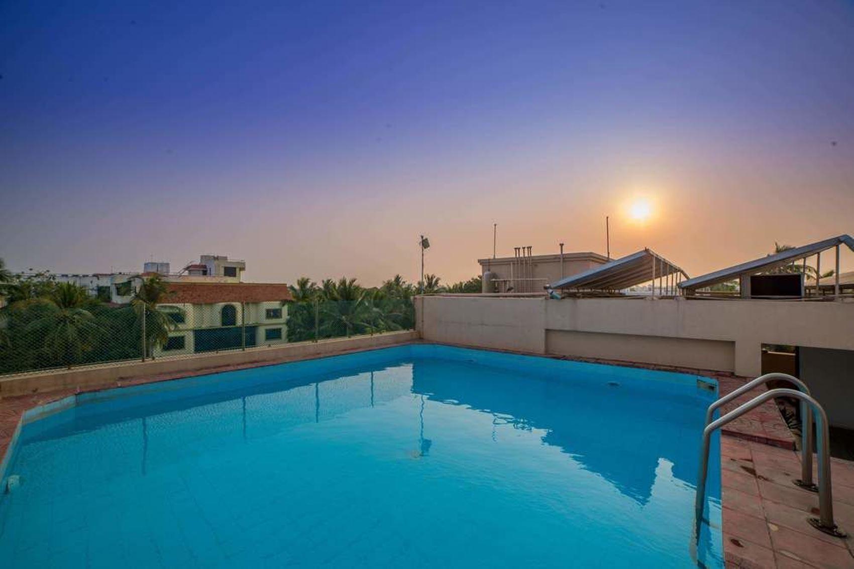 Raj Park Hotel Madras Buitenkant foto