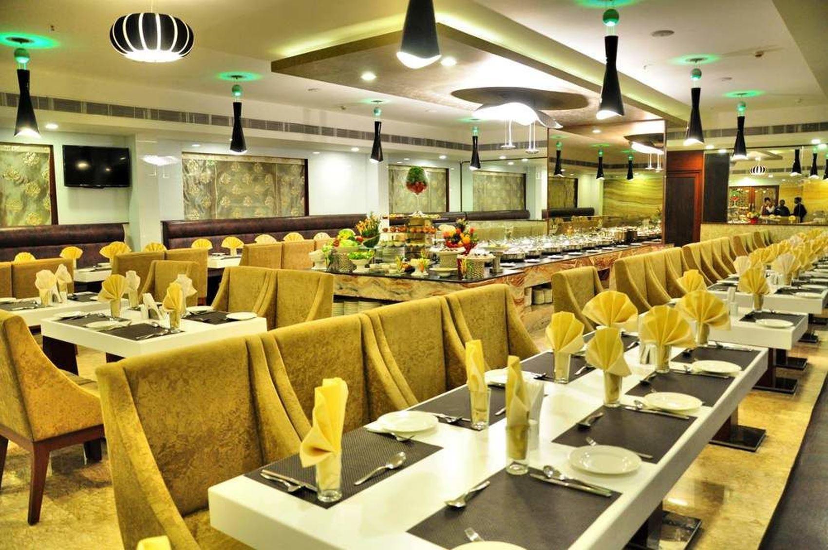 Raj Park Hotel Madras Buitenkant foto