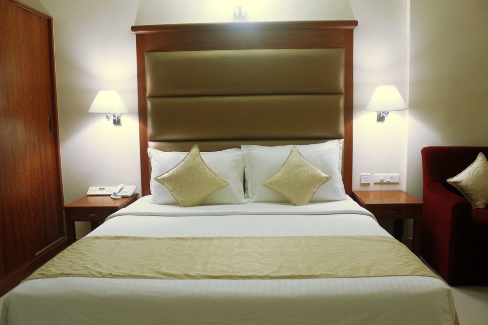 Raj Park Hotel Madras Buitenkant foto